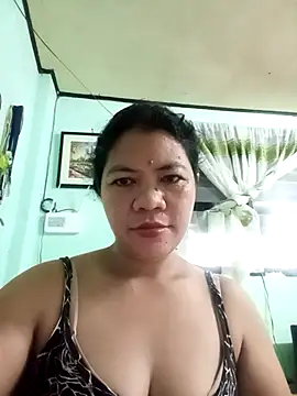 Yummymarie09 online show from October 2025 10:10:02 PM