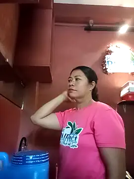 Yummymarie09 online show from November 2025 04:12:01 AM