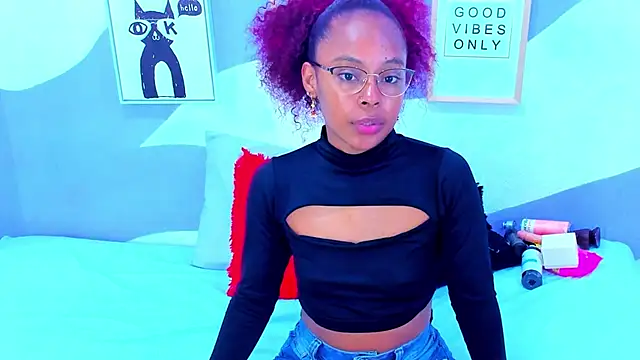 VIOLETA-28 online show from December 2025 12:53:02 PM