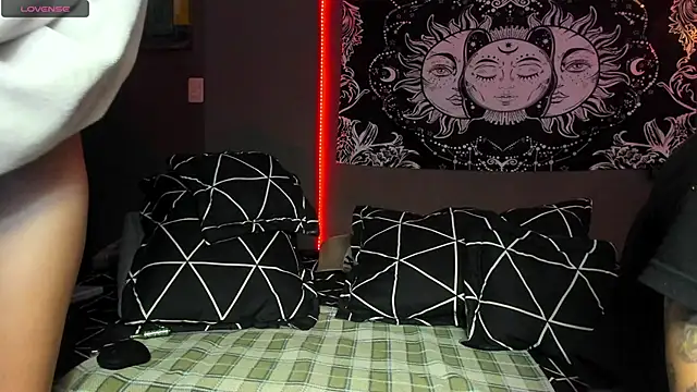 cleoo jhonny online show from April 2026 08:09:02 AM