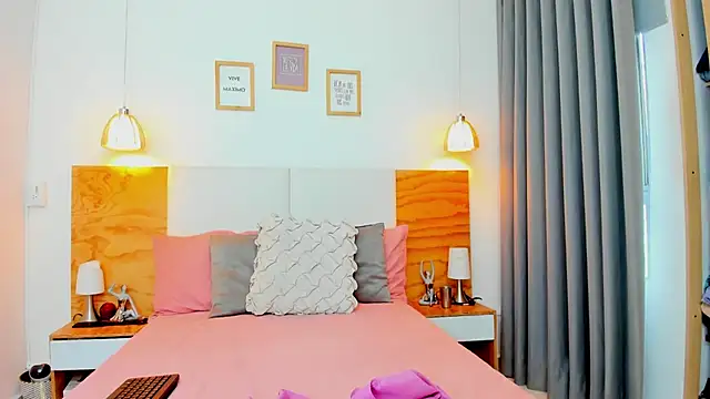 Abbie royy online show from December 2025 01:16:02 PM