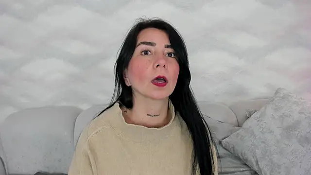 Snapshot of AnnieLove_ chatting on November 2025 12:49:01 PM AnnieLove online show from November 2025 12:49:01 PM