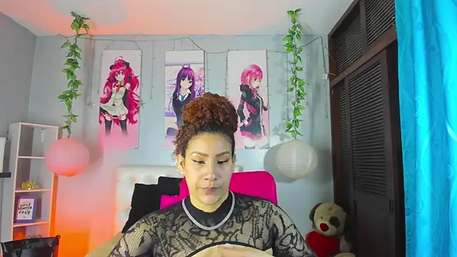 Snapshot of ROZZE_MILA chatting on March 2026 01:00:01 PM ROZZE MILA online show from March 2026 01:00:01 PM