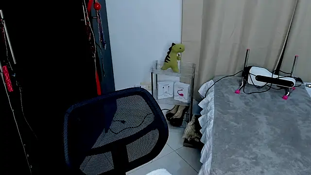 Emilyvalk  online show from March 2026 11:11:01 PM