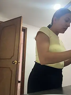 Talia Bonet online show from May 2026 03:28:01 PM