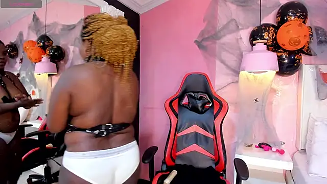 EvaTyson online show from October 2025 07:43:01 PM