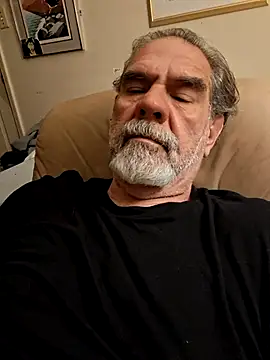 Snapshot of pena633 chatting on March 2026 12:15:01 AM pena633 online show from March 2026 12:15:01 AM