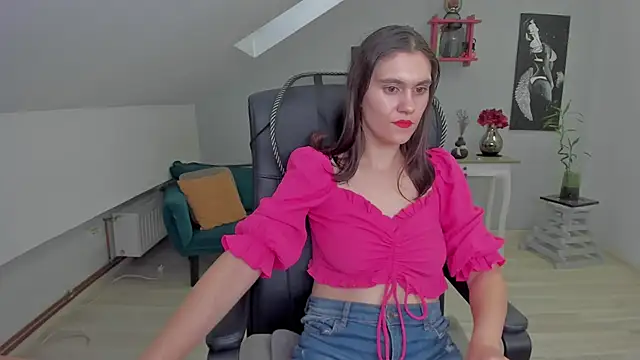 Snapshot of IzzyMonro chatting on December 2025 07:06:02 AM IzzyMonro online show from December 2025 07:06:02 AM