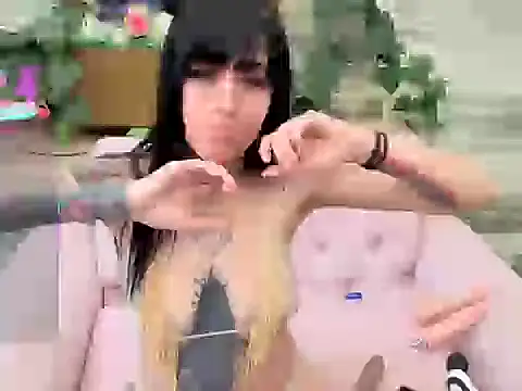 HaryBlair online show from November 2025 07:03:01 PM