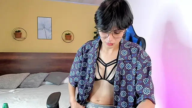 MartinnaGrecco online show from November 2025 10:20:02 PM