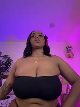 YariRose online show from April 2026 04:19:02 PM