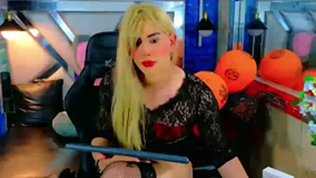 Snapshot of Jennfer_Winson chatting on October 2025 10:15:01 PM Jennfer Winson online show from October 2025 10:15:01 PM