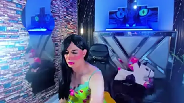 Snapshot of Jennfer_Winson chatting on November 2025 07:32:02 PM Jennfer Winson online show from November 2025 07:32:02 PM