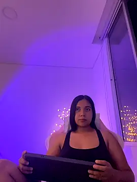 Snapshot of aly_nicols chatting on November 2025 05:51:02 AM aly nicols online show from November 2025 05:51:02 AM