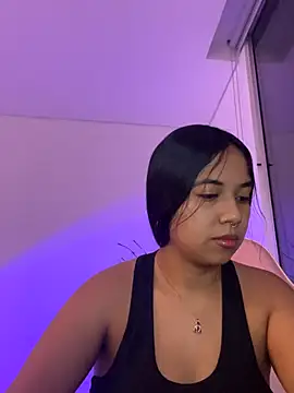 Snapshot of aly_nicols chatting on December 2025 01:55:02 AM aly nicols online show from December 2025 01:55:02 AM