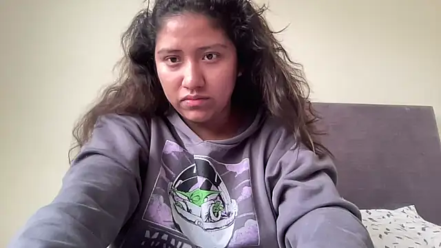 Kmiii21 online show from November 2025 02:59:02 PM