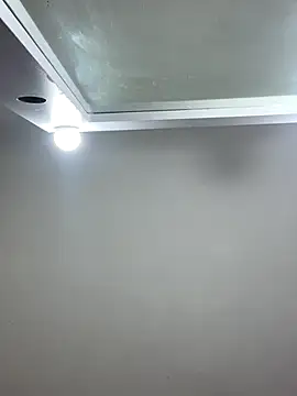 Selena Roa online show from November 2025 12:47:01 PM