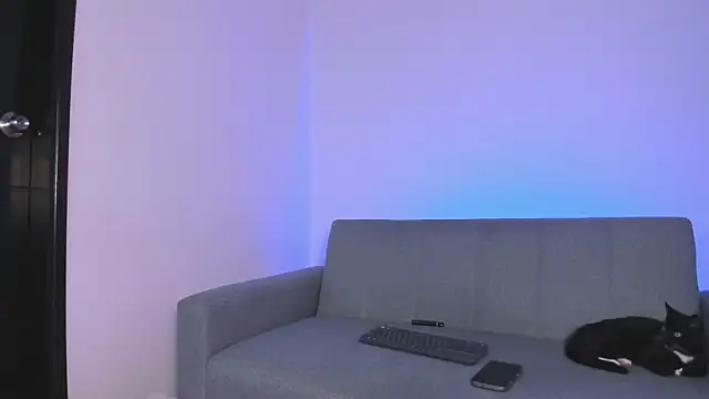 miah storm online show from January 2026 02:17:01 AM