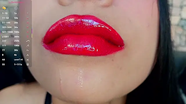 mia roux1 online show from November 2025 06:31:01 PM