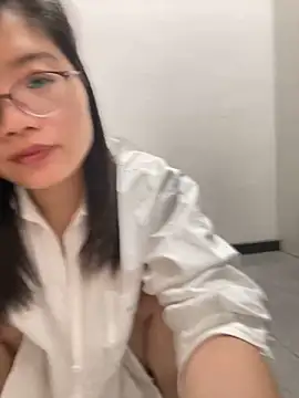 Snapshot of Nlen_baby chatting on April 2026 12:32:01 AM Nlen baby online show from April 2026 12:32:01 AM