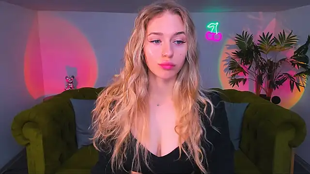 sassy cutie online show from October 2025 06:06:02 AM