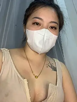 Snapshot of helo-kitty chatting on January 2026 02:22:02 PM helo-kitty online show from January 2026 02:22:02 PM