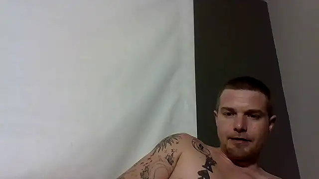 Snapshot of DadDDick925 chatting on February 2026 10:24:01 AM DadDDick925 online show from February 2026 10:24:01 AM