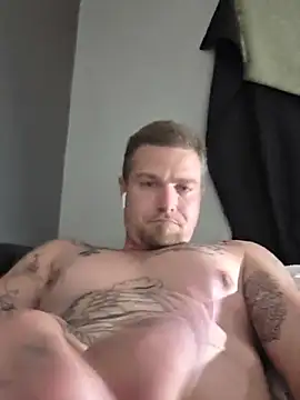 Snapshot of DadDDick925 chatting on July 2026 11:20:02 AM DadDDick925 online show from July 2026 11:20:02 AM