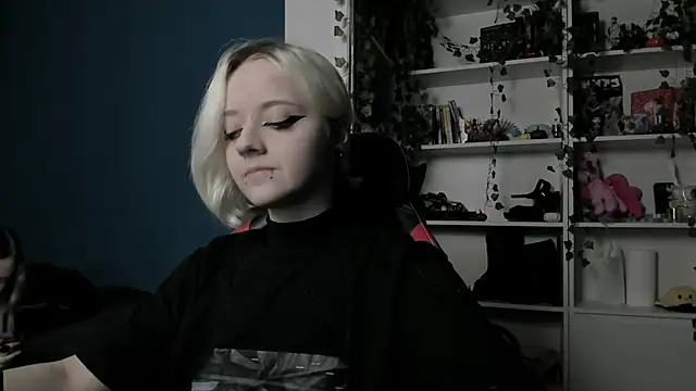 Holy Mistress S online show from November 2025 09:19:02 AM