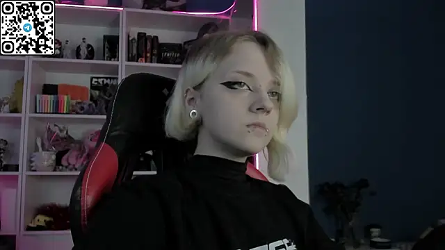 Holy Mistress S online show from March 2026 09:25:01 AM