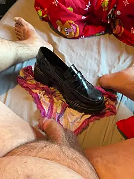 fortheloveofheels74 online show from November 2025 11:12:02 AM