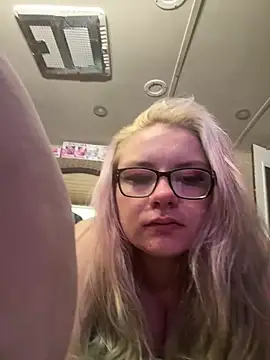 lostinherwonderland online show from October 2025 05:01:01 PM