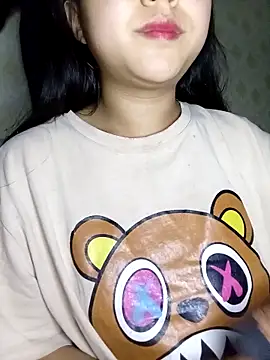 Quynhsumon online show from February 2026 02:48:01 PM