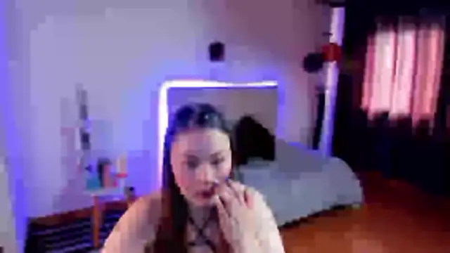  crystal12 online show from December 2025 04:04:01 PM