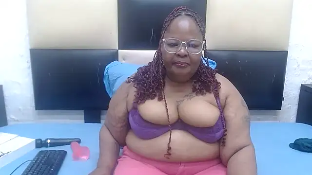 Snapshot of MatureMilfxxx chatting on November 2025 04:34:01 AM MatureMilfxxx online show from November 2025 04:34:01 AM