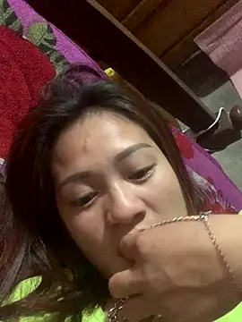 Lara-11 online show from December 2025 03:52:01 PM