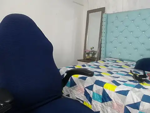 yuliet latin69 online show from November 2025 01:33:01 PM