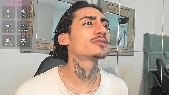 Mr Strike online show from October 2025 02:41:01 AM