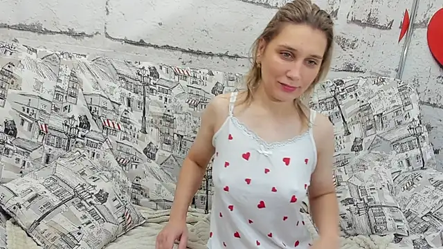 Tenderly Sophie online show from November 2025 01:16:01 AM