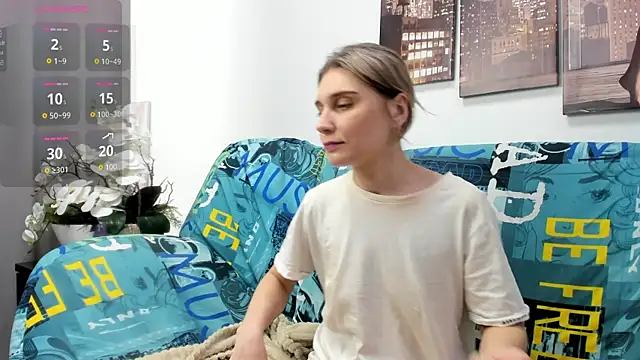 Snapshot of Tenderly_Sophie chatting on April 2026 01:22:02 AM Tenderly Sophie online show from April 2026 01:22:02 AM