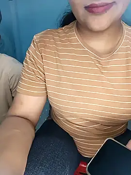 Snapshot of CoupleShow_432 chatting on November 2025 01:44:02 PM CoupleShow 432 online show from November 2025 01:44:02 PM