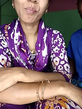 Snapshot of CoupleShow_432 chatting on February 2026 03:19:02 PM CoupleShow 432 online show from February 2026 03:19:02 PM