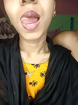 Snapshot of CoupleShow_432 chatting on March 2026 04:57:02 PM CoupleShow 432 online show from March 2026 04:57:02 PM