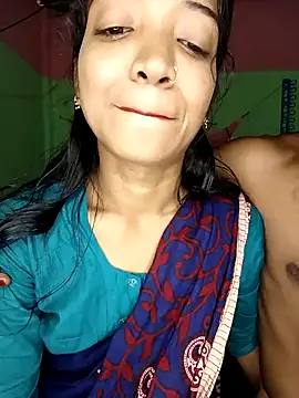 Snapshot of CoupleShow_432 chatting on April 2026 07:06:01 AM CoupleShow 432 online show from April 2026 07:06:01 AM