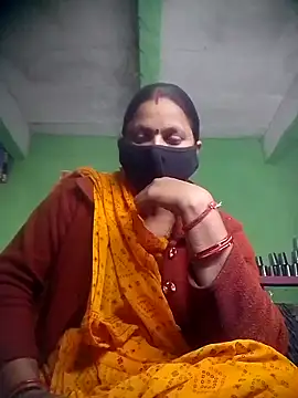 QRESABABY online show from November 2025 10:37:01 AM