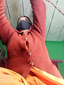 QRESABABY online show from November 2025 10:20:01 PM