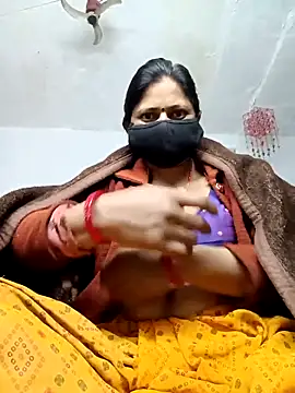 QRESABABY online show from December 2025 10:37:01 PM