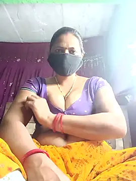 QRESABABY online show from December 2025 12:44:02 PM