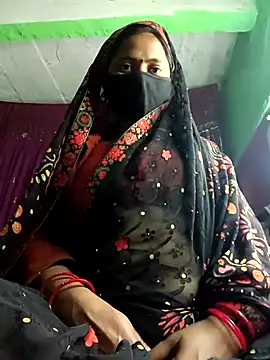 QRESABABY online show from December 2025 12:08:01 AM