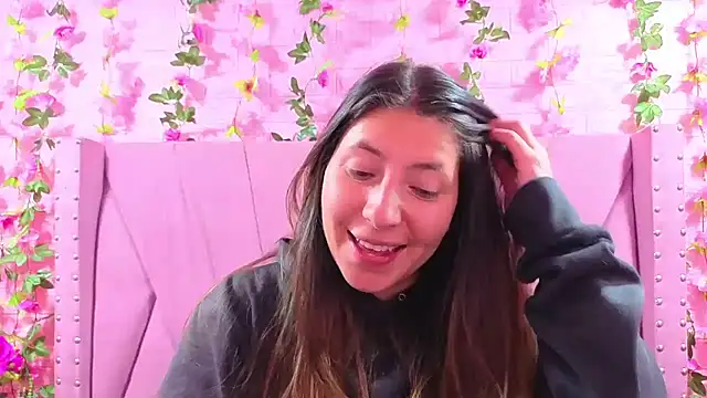 Alyy Brown online show from December 2025 01:00:02 AM